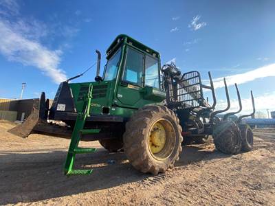 John Deere 1010D Forwarder