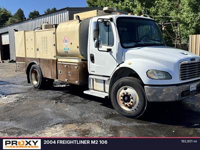Freightliner M2 106 Fuel & Lube Truck