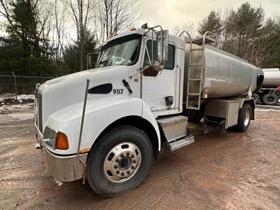 Kenworth Gasoline / Fuel Truck