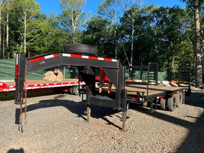Kaufman Gooseneck Trailer