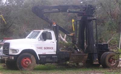 Ford F-800 Grapple Truck