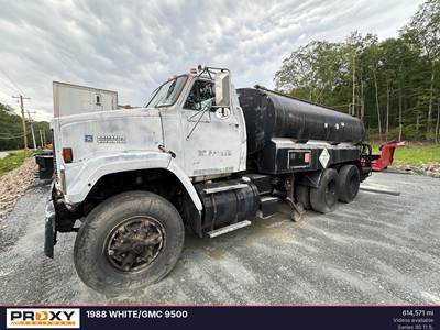 WhiteGMC Hot Oil / Asphalt Distributor Truck
