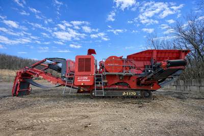 Terex J1170 Tracked Jaw Crusher