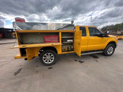 Ford F-350 Lariat Mechanic / Service Truck