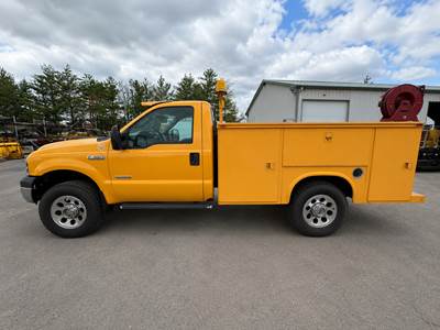 Ford F-350 XLT Mechanic / Service Truck