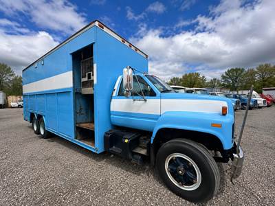 GMC 9500 Mechanic / Service Truck