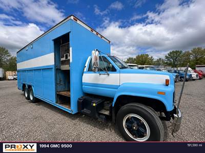 GMC 9500 Mechanic / Service Truck