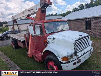 International 4700 Mechanic / Service Truck