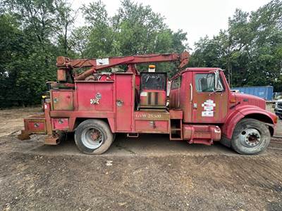 International Mechanic / Service Truck