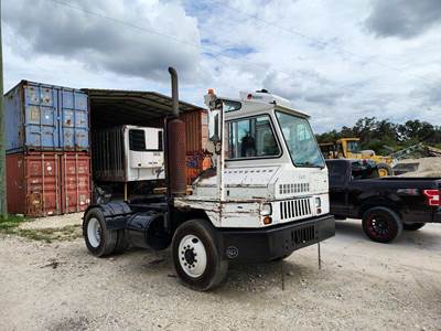 Ottawa YT30 Mechanic / Service Truck
