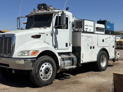 Peterbilt 337 Mechanic / Service Truck