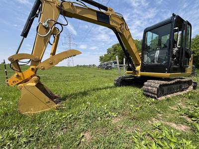 Caterpillar Mini Excavator