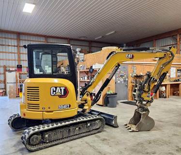 Caterpillar Mini Excavator