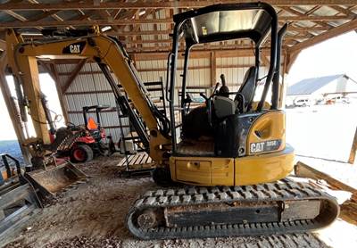 Caterpillar Mini Excavator