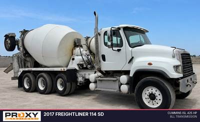 Freightliner 114SD Mixer / Ready Mix / Concrete Truck