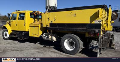 International 4900 Mixer / Ready Mix / Concrete Truck