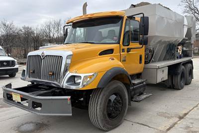 International 7400 Mixer / Ready Mix / Concrete Truck