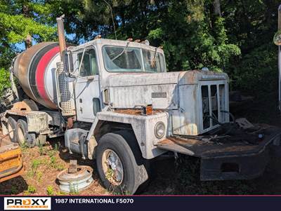 International F5070 Mixer / Ready Mix / Concrete Truck