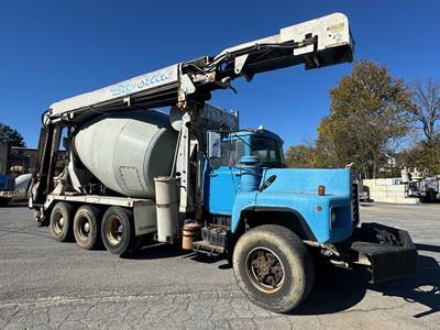 Mack DM690S Mixer / Ready Mix / Concrete Truck
