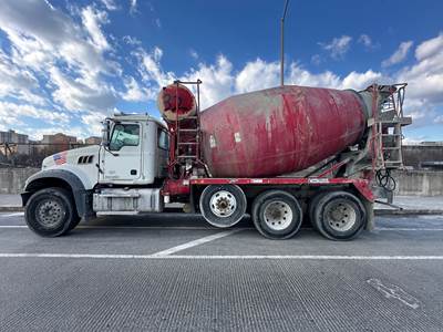 Mack Granite GU713 Mixer / Ready Mix / Concrete Truck