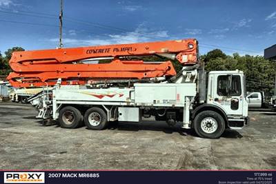 Mack MR688S Mixer / Ready Mix / Concrete Truck