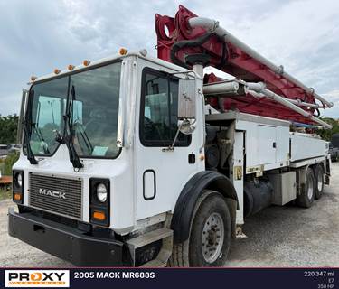 Mack MR688S Mixer / Ready Mix / Concrete Truck