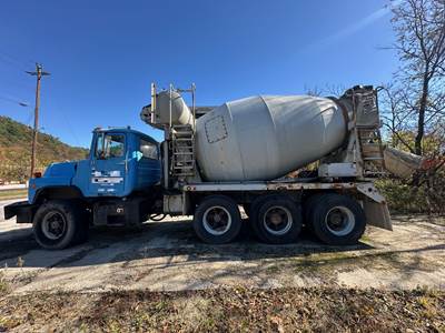 Mack Mixer / Ready Mix / Concrete Truck