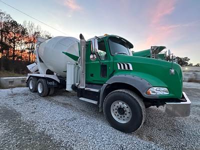 Mack Mixer / Ready Mix / Concrete Truck