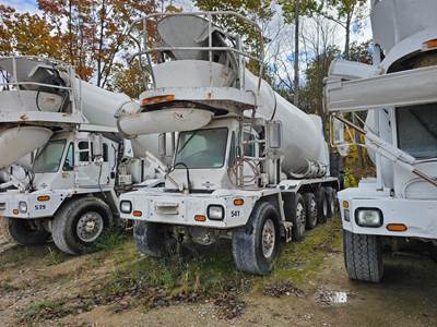 Oshkosh S2146 Mixer / Ready Mix / Concrete Truck
