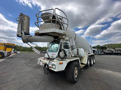 Oshkosh S2346 Mixer / Ready Mix / Concrete Truck