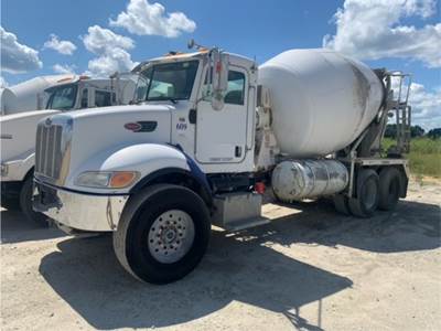 Peterbilt 335 Mixer / Ready Mix / Concrete Truck