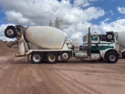 Peterbilt 365 Mixer / Ready Mix / Concrete Truck