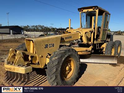 John Deere 570 Motor Grader