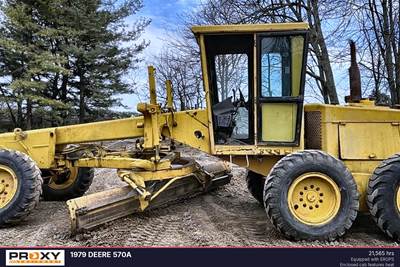 John Deere 570A Motor Grader
