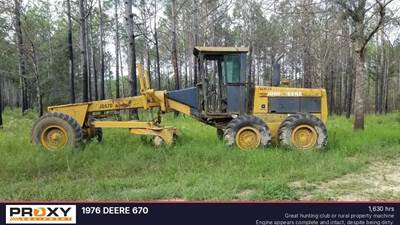 John Deere 670 Motor Grader