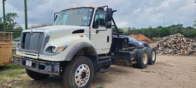 International 7600 Oil Field Truck
