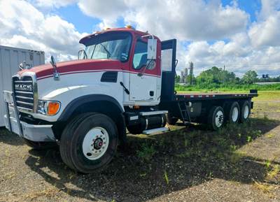 Mack Granite CV713 Truck