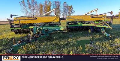 John Deere Planter / Row Unit