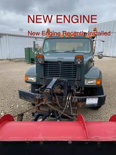 International 4900 Plow / Spreader Truck
