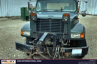 International 4900 Plow / Spreader Truck