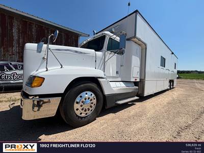 Freightliner FLD120 RV