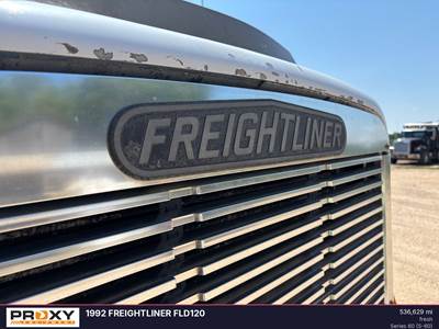 Freightliner FLD120 RV