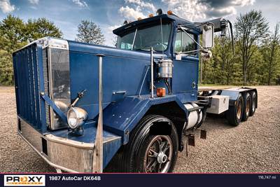 Autocar DK64B Roll Off Truck