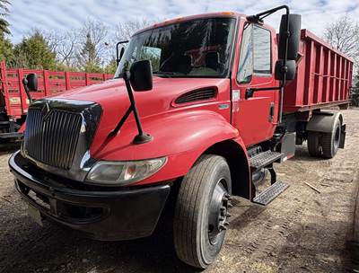 International DuraStar 4300 Roll Off Truck