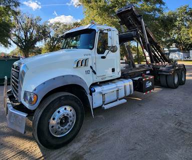 Mack Granite GU713 Roll Off Truck