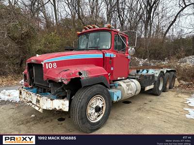Mack RD688S Roll Off Truck