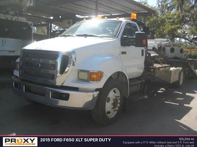 Ford F-650 XLT Rollback Tow Truck