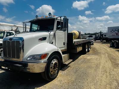 Peterbilt 335 Rollback Tow Truck