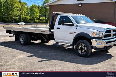 RAM 5500 Rollback Tow Truck