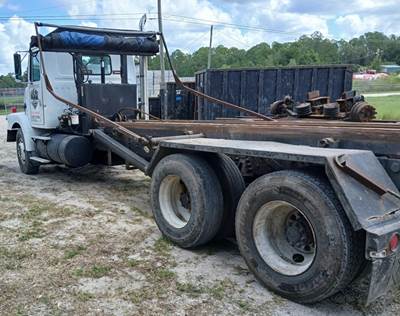 WhiteGMC WG Rollback Tow Truck